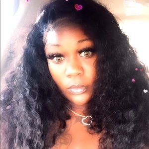 Meet your Posher, Shequilla